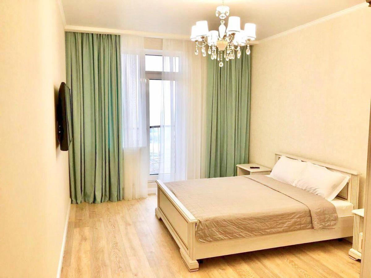 2-Nd Pearl 2-Bedrooms Apartment オデッサ エクステリア 写真